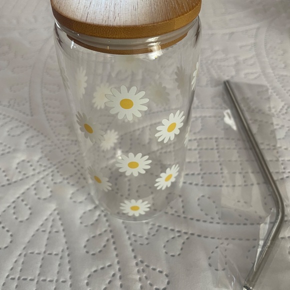 Beach Bag and Drinking Glass with lid and reusable straw - Picture 8 of 16